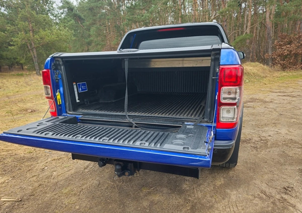 Ford Ranger cena 145000 przebieg: 80000, rok produkcji 2018 z Poznań małe 121
